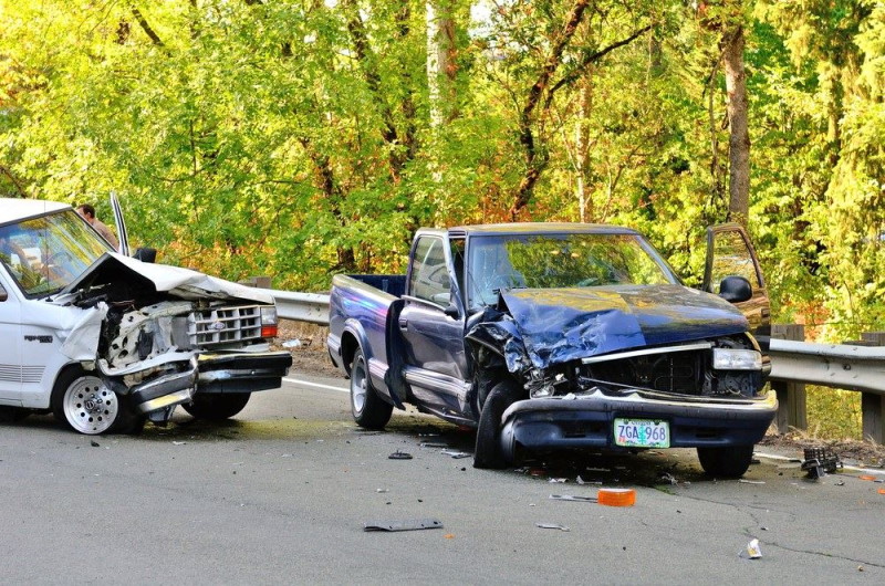 Will My Car Accident Lawyer Deal with the Insurance Companies for Me? Chicago Car Accident